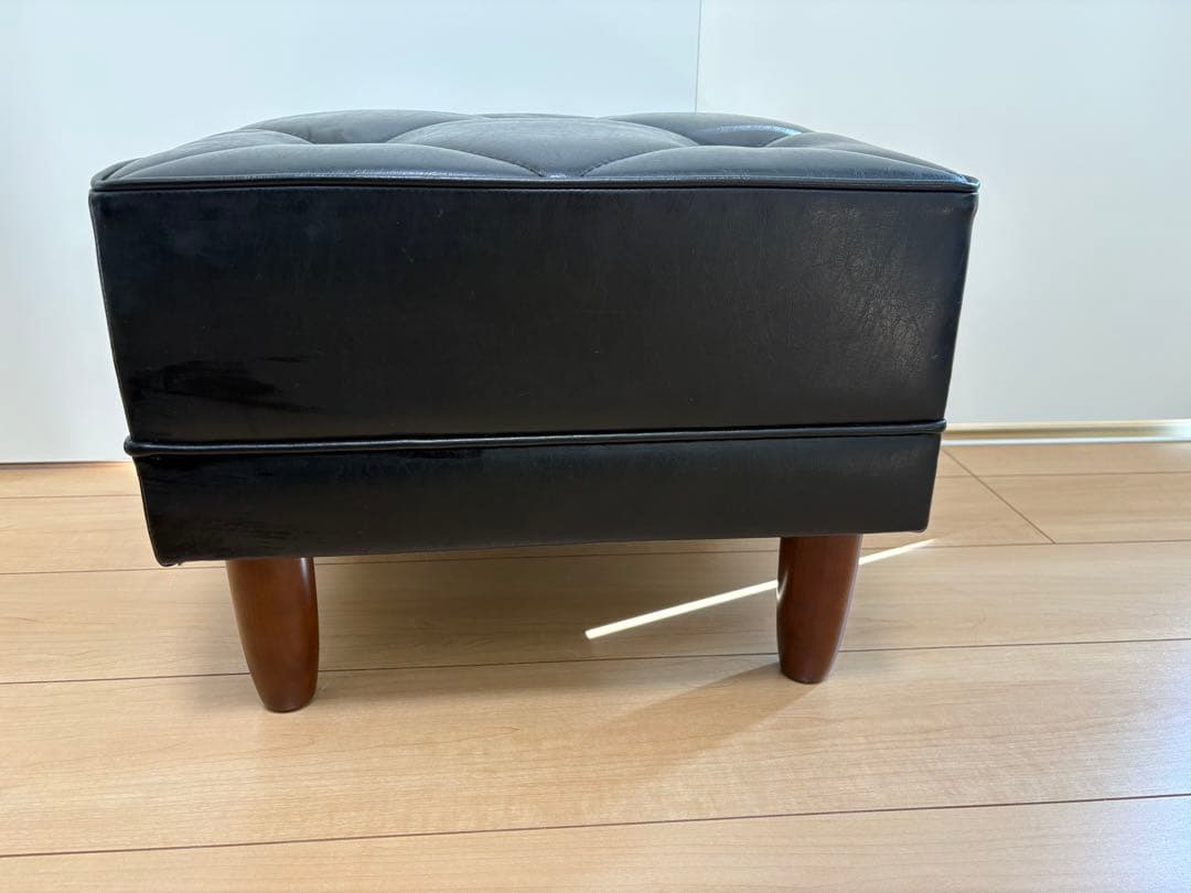 カリモク60 オットマン ブラック