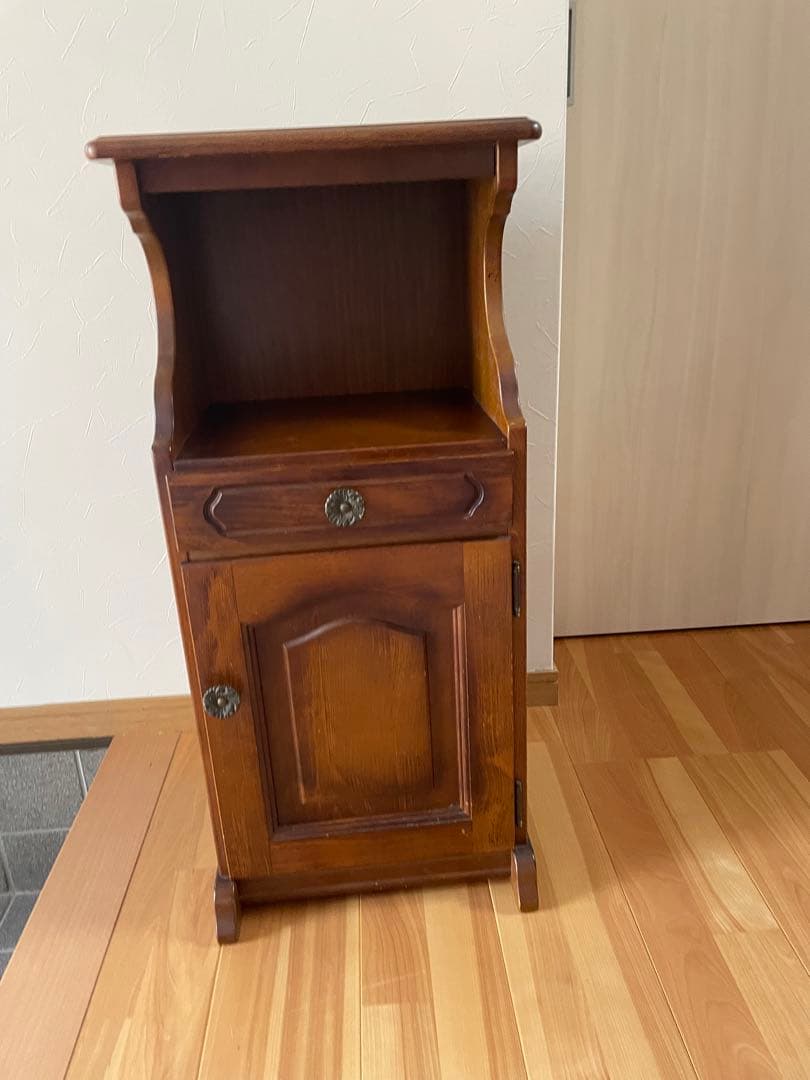 お得！カリモク　karimoku コロニアル　電話台　レトロ