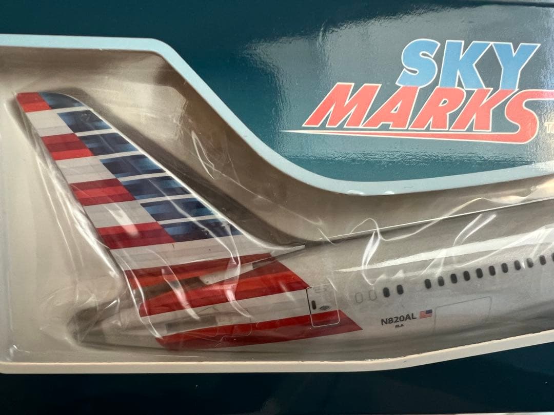 新品 SKYMARKS アメリカン航空機モデル　1/200