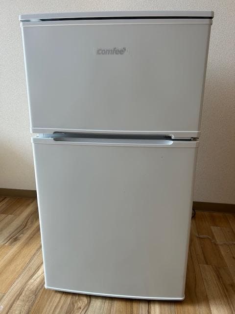 COMFEE' ノンフロン冷凍冷蔵庫 90L RCT90WH/E　2024年製