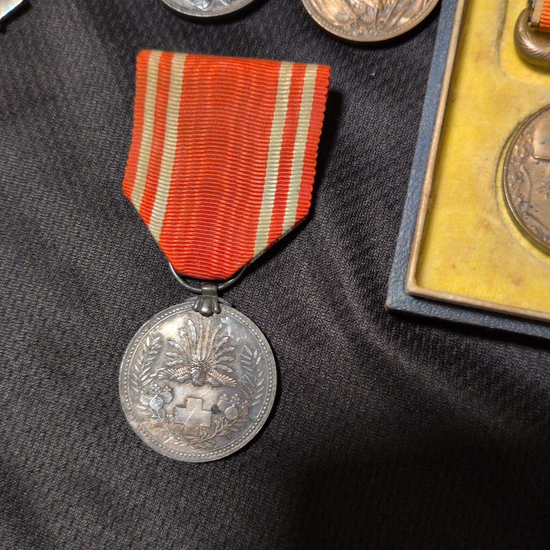 日本 軍　当時物　勲章まとめて６点　大満州建国功労章　金鵄勲章　満州事変