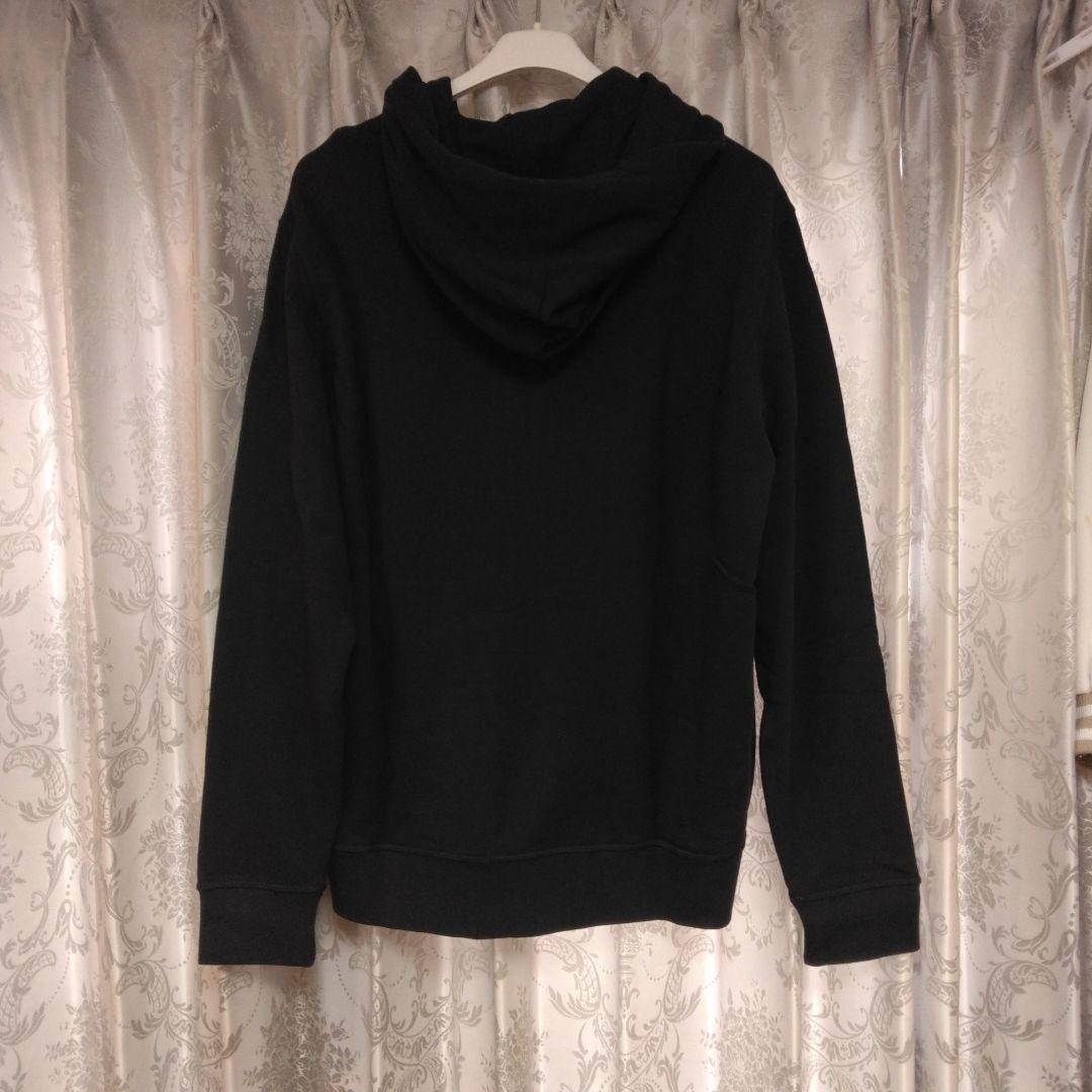 MONCLER　パーカー