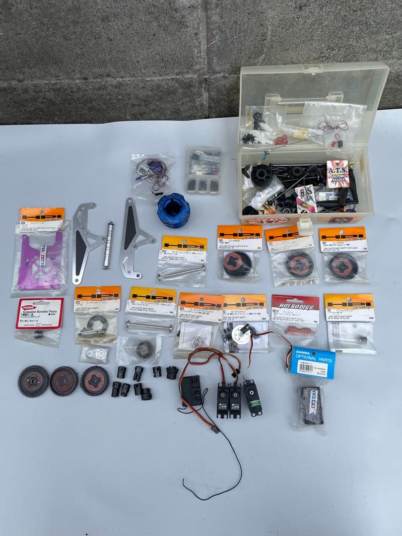 HPI　サベージ　ジャンク　及びパーツ多数