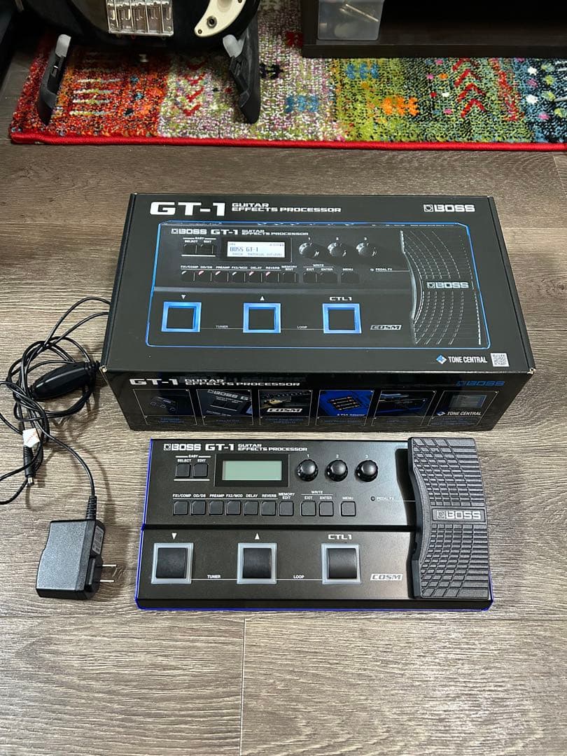 BOSS GT-1 マルチエフェクター　ギター