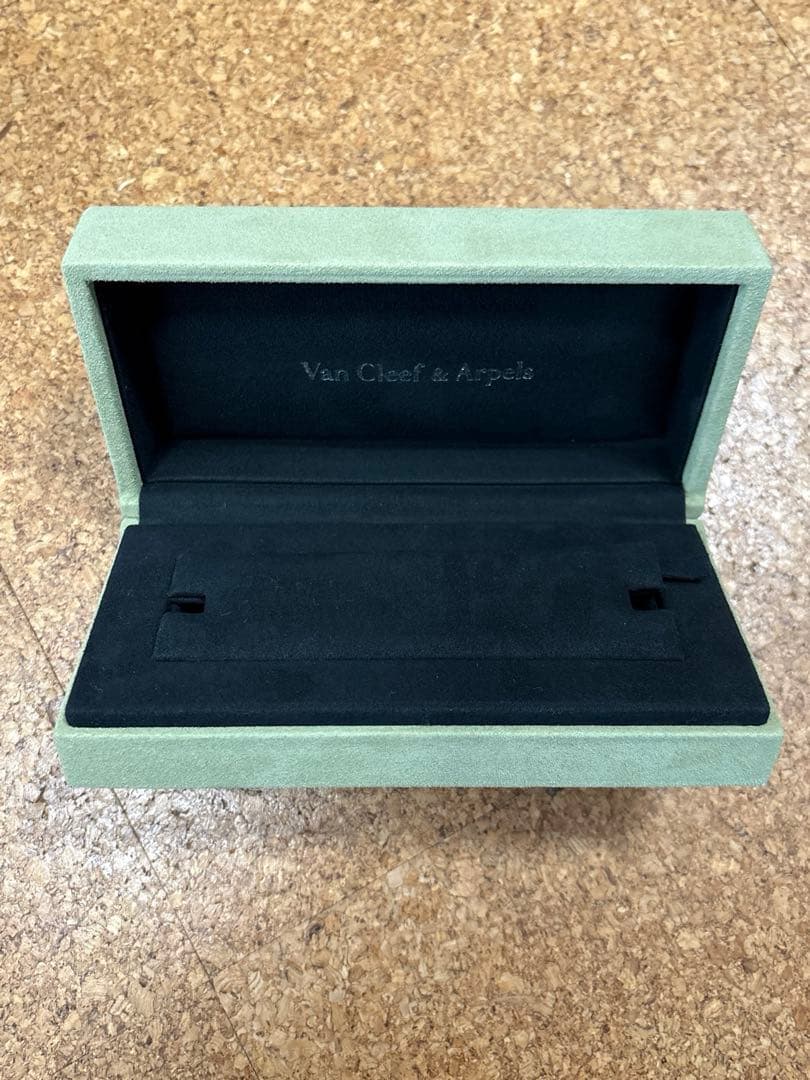 ヴァンクリーフ　空箱　ブレスレット