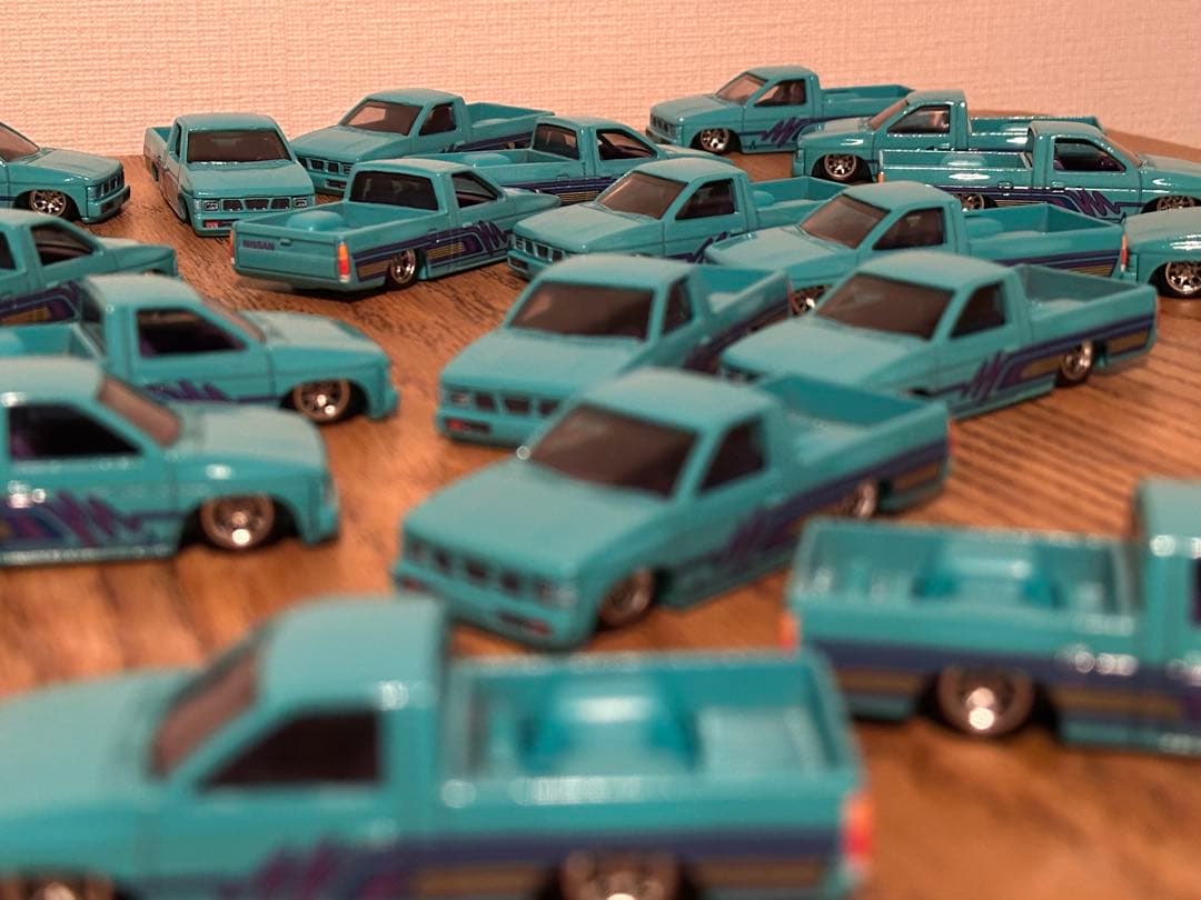 Hot Wheels NISSAN d21 25台セット ローライダー
