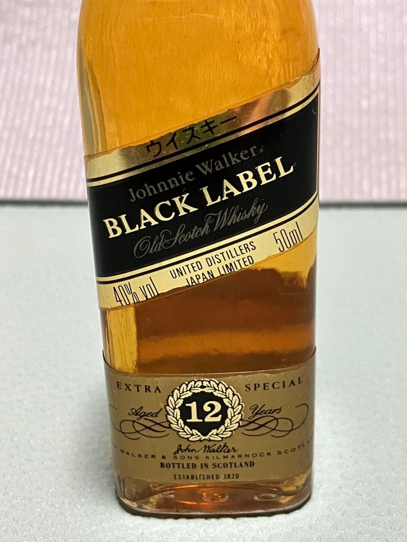 ジョニーウォーカー黒ラベル12年 ミニチュアボトル 28本 試供品