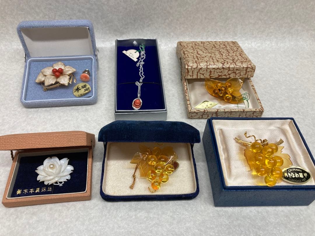 未使用品 本鼈甲 白甲 本珊瑚 赤珊瑚 本真珠 925 ブローチ ネックレス