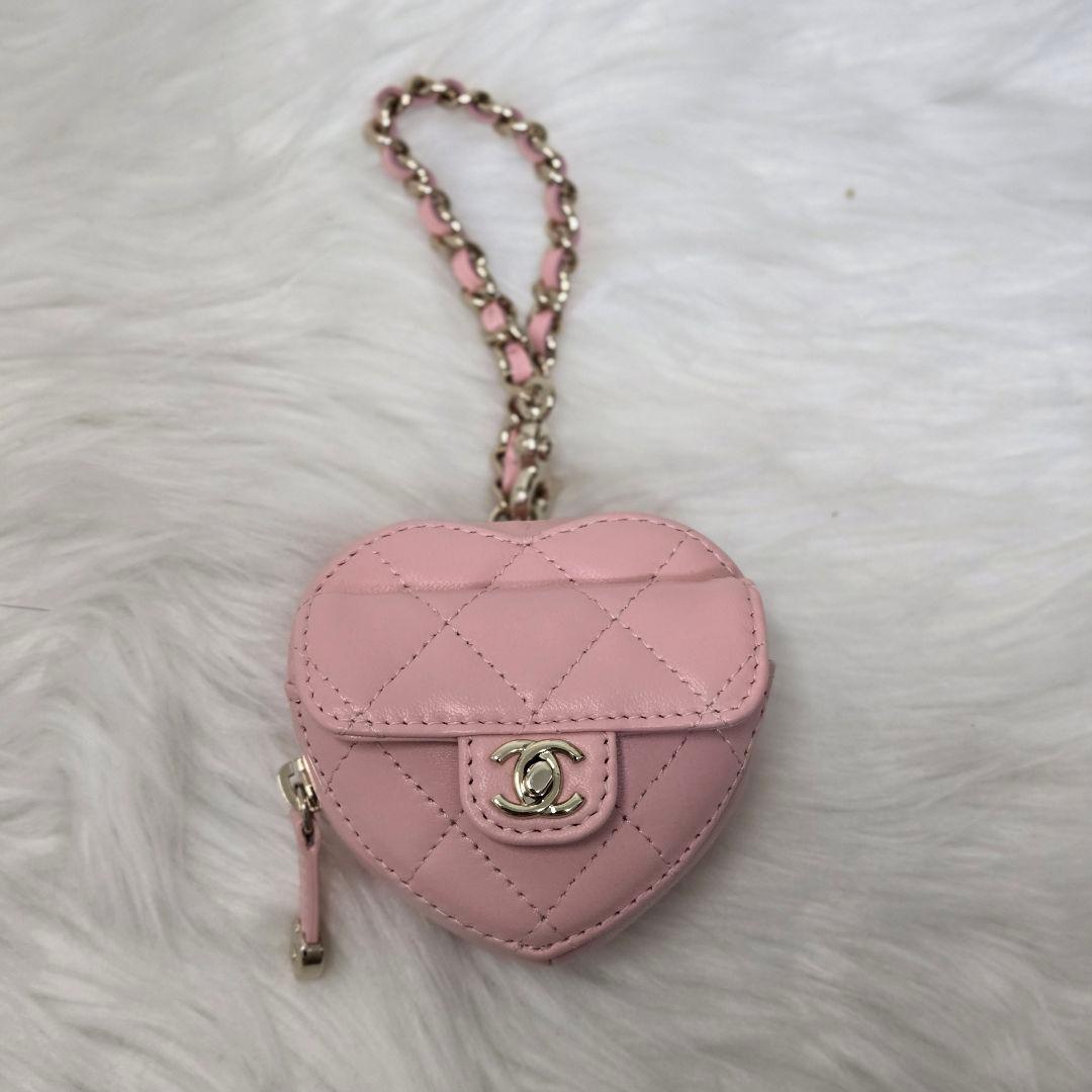 CHANEL シャネル　ハート　バッグチャーム　ケース ピンク