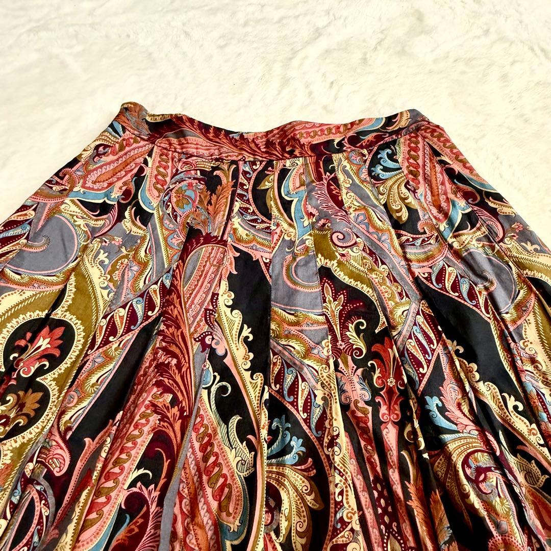 マーガレットハウエル　ペイズリー柄　プリント ナロープリーツ スカート