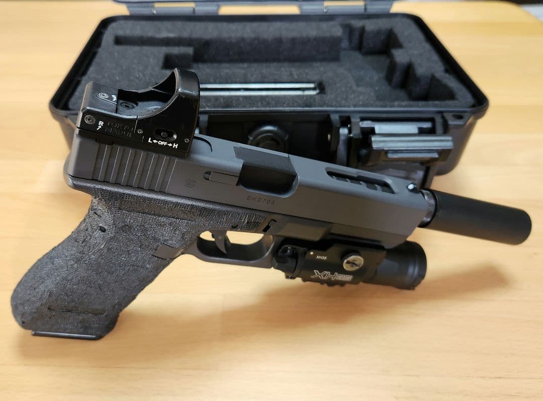 東京マルイ　電動　グロック　G18C