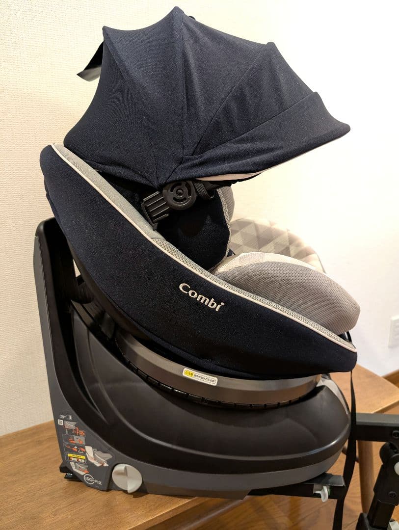 美品 Combi コンビ クルムーヴスマート ISOFIX CG-UIG 取説付