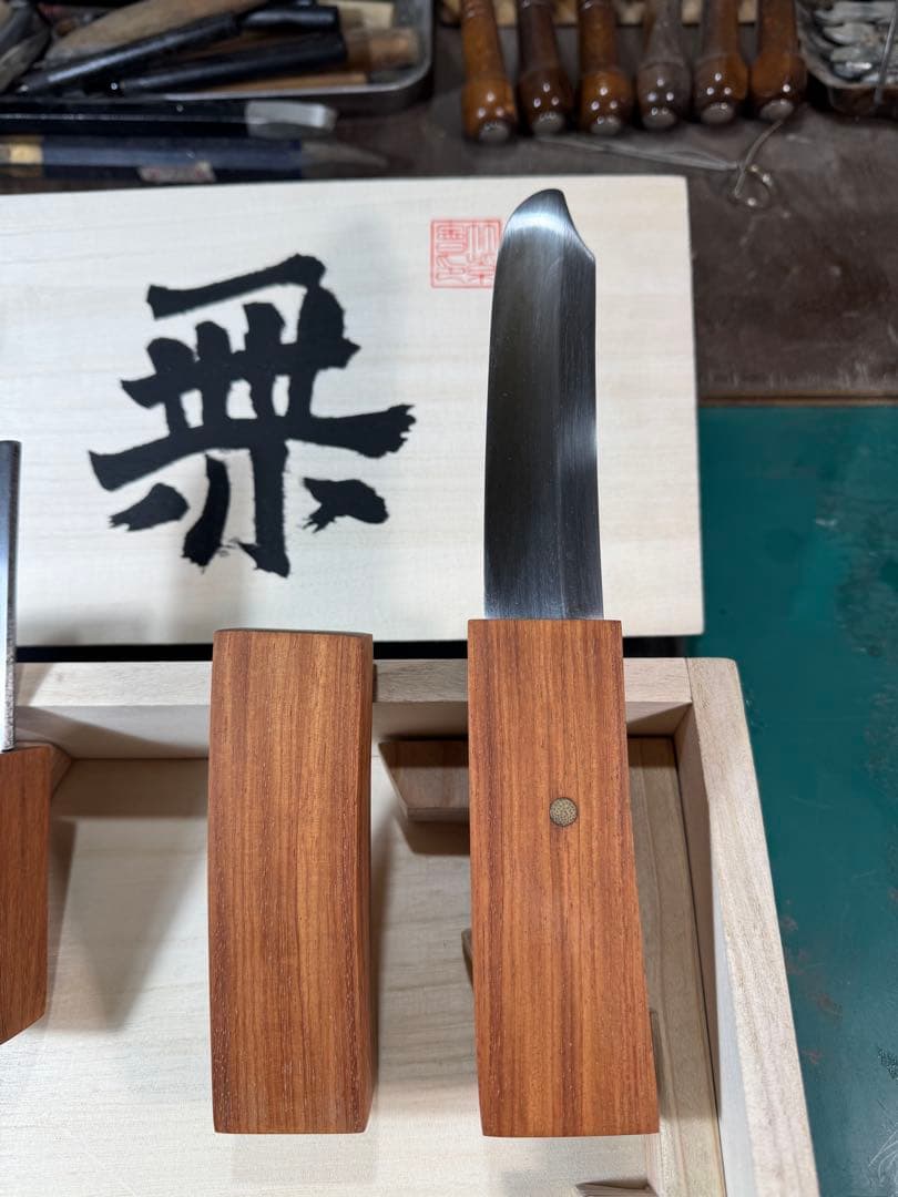 日本刀 残欠 大小 本花梨拵え 桐の化粧箱兼額