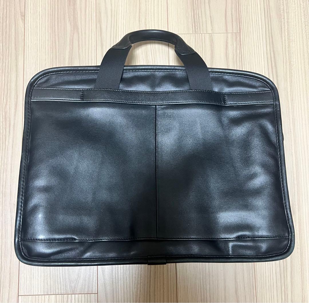 TUMI ブラック ビジネスバッグ レザー