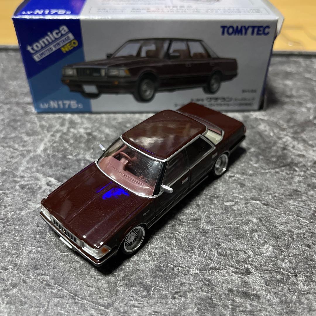 クラウン　ミニカー