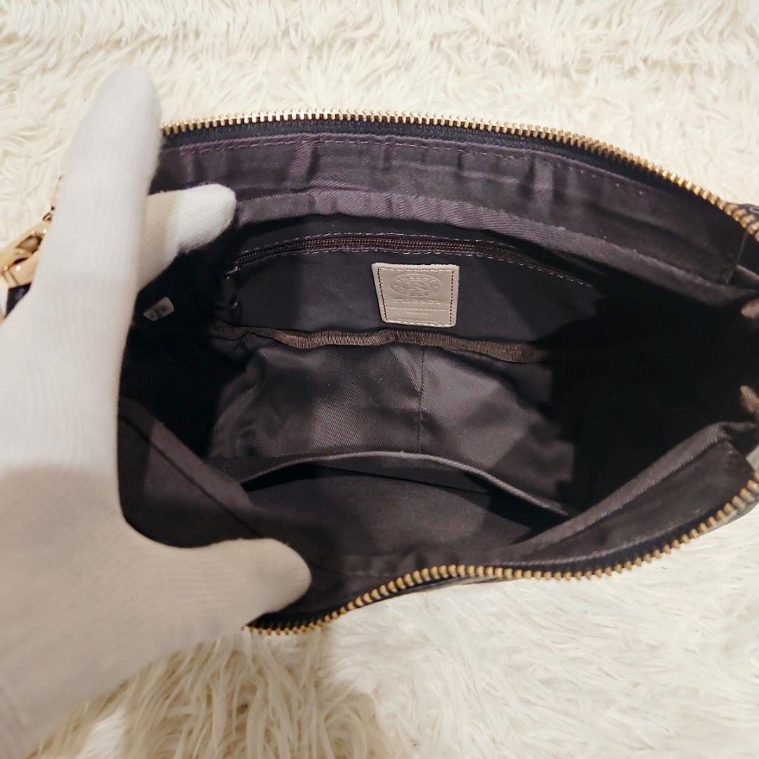 新品タグ russet ラシット ハンドバッグ トートバッグ ハーフムーン　黒