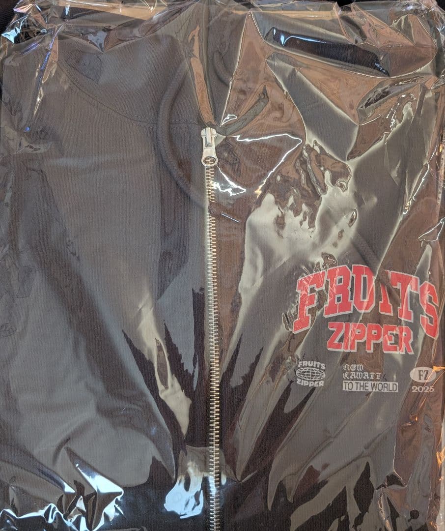 未開封　FRUITS ZIPPER 月足天音 ジップアップフーディー黒　パーカー