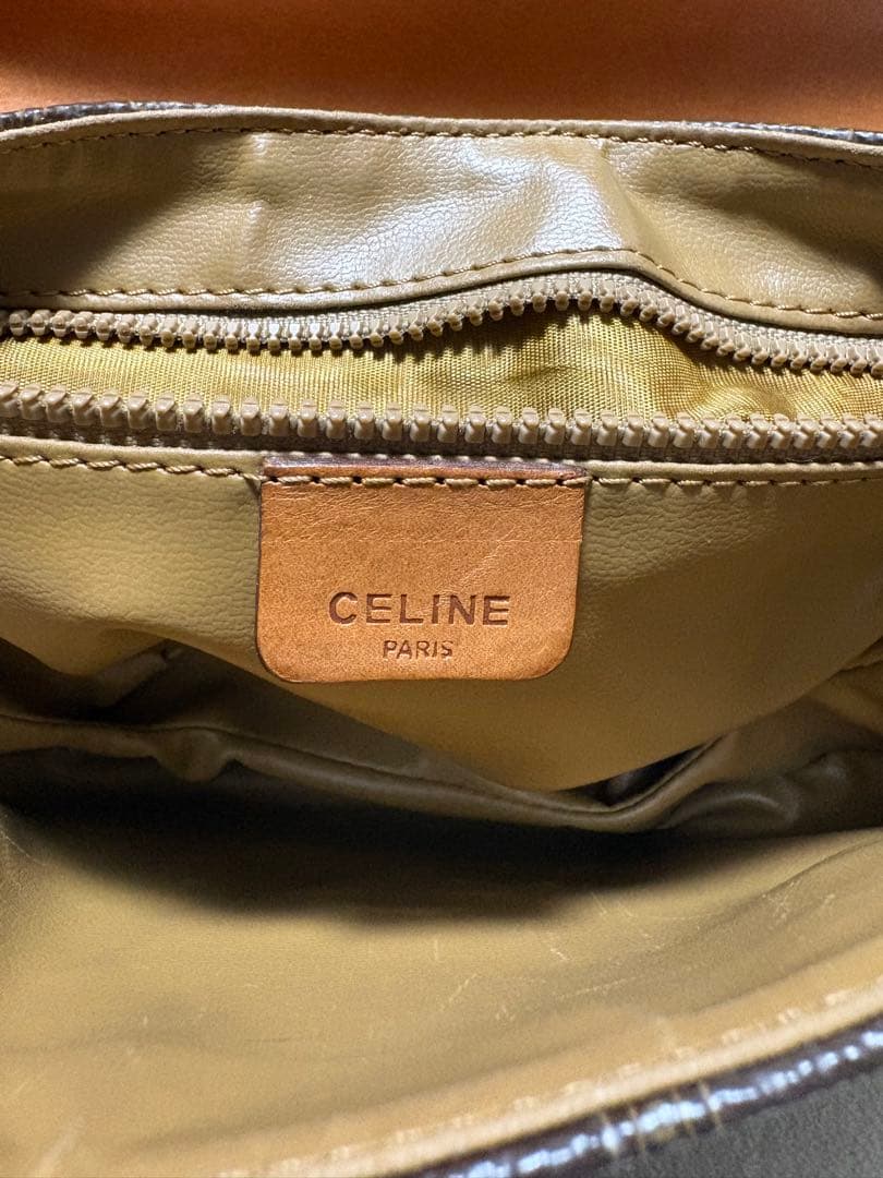 セリーヌ　ショルダーバッグ　マカダム　トリオンフ