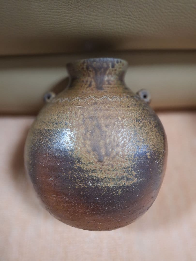 備前焼、偏壺花入、伊勢崎　満