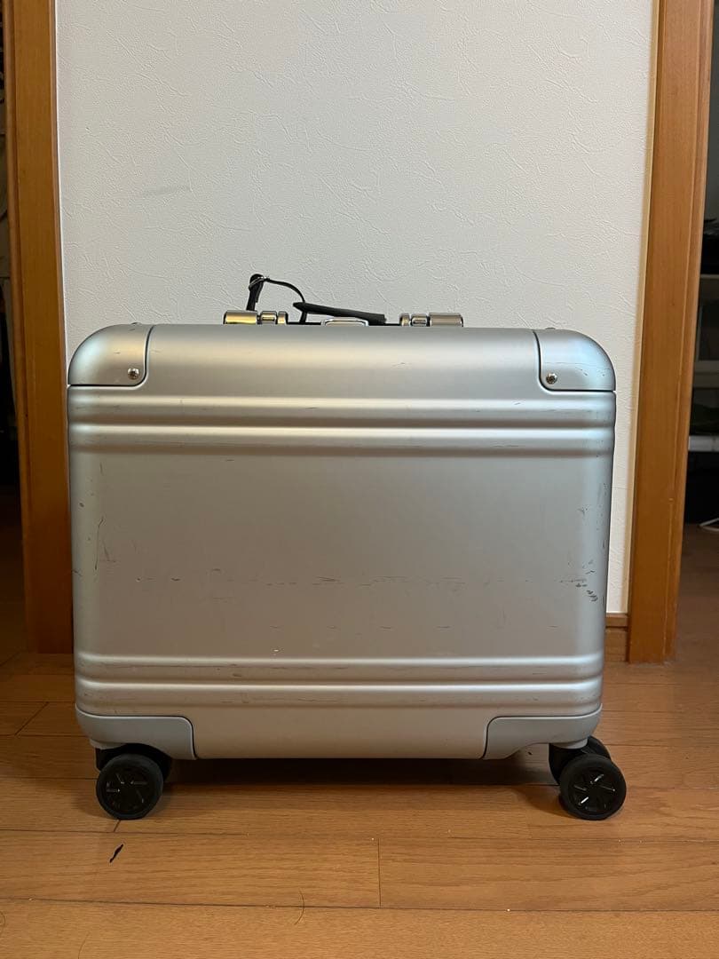 バッグ Carry-On Business Case 28L
