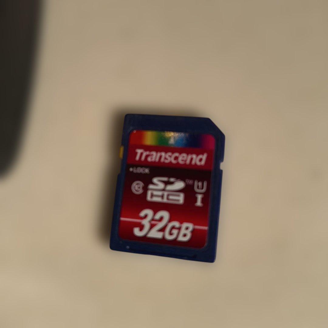 JVC GZ-R470-Y ビデオカメラ　防水　防塵　耐衝撃