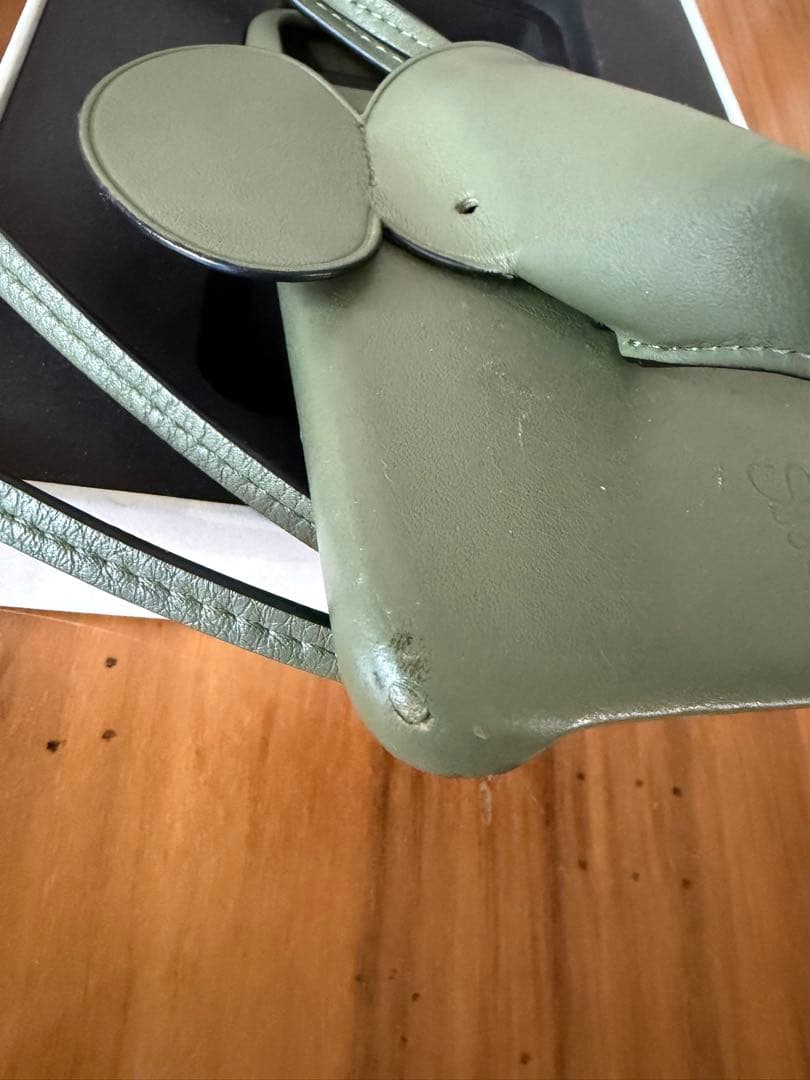 iPhone14Plus LOEWE エレファント携帯ショルダー中古