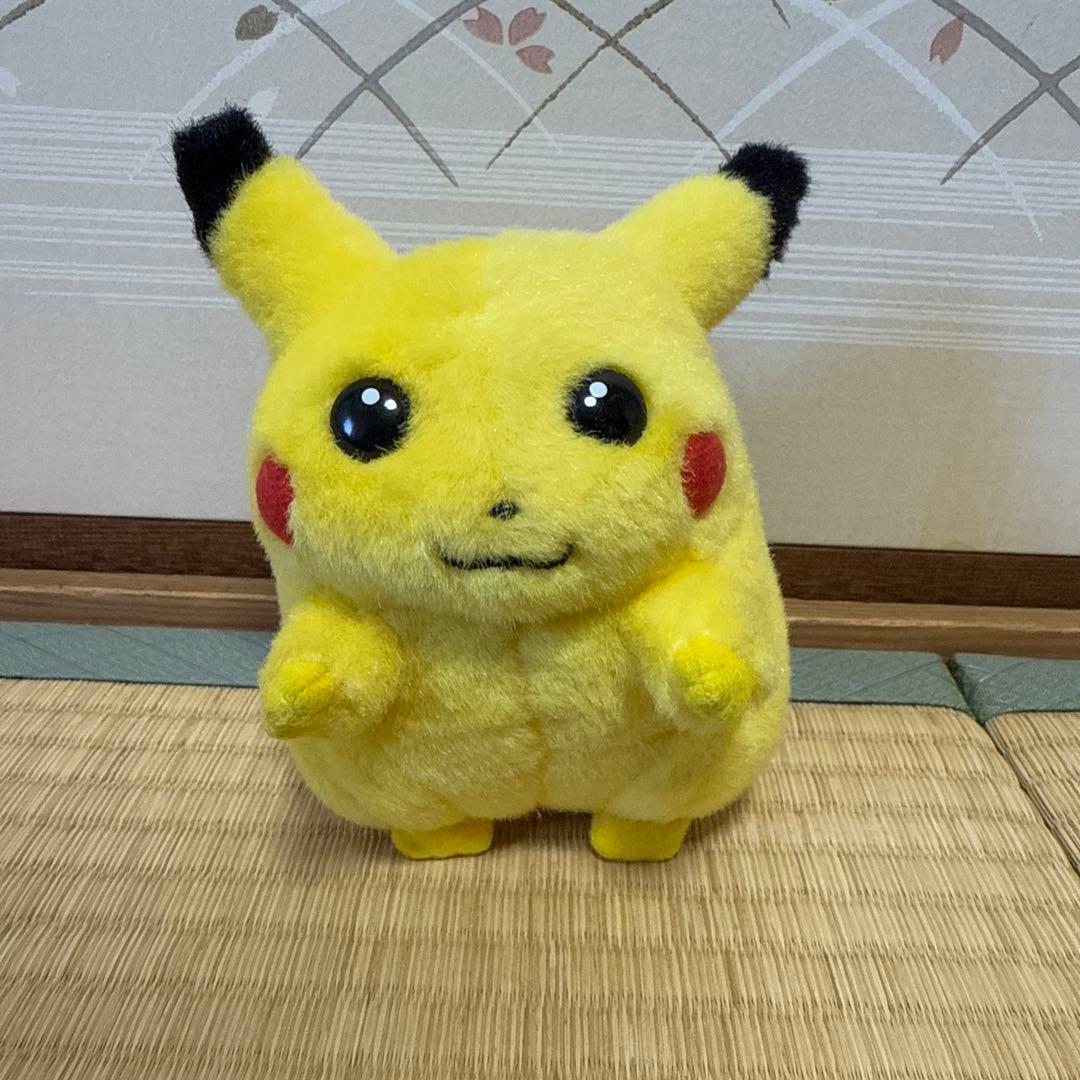 ピカチュウ ぬいぐるみ