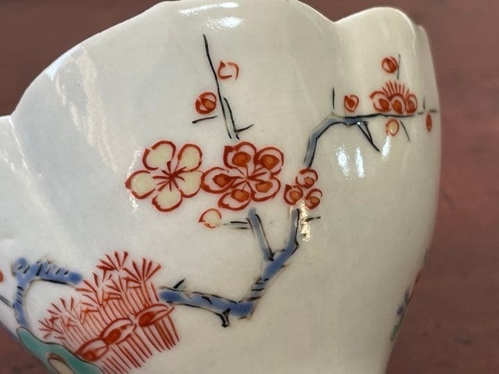 骨董　アンティーク　柿右衛門　色絵　梅文　輪花縁　小碗　盃　酒盃　小鉢　輪花皿