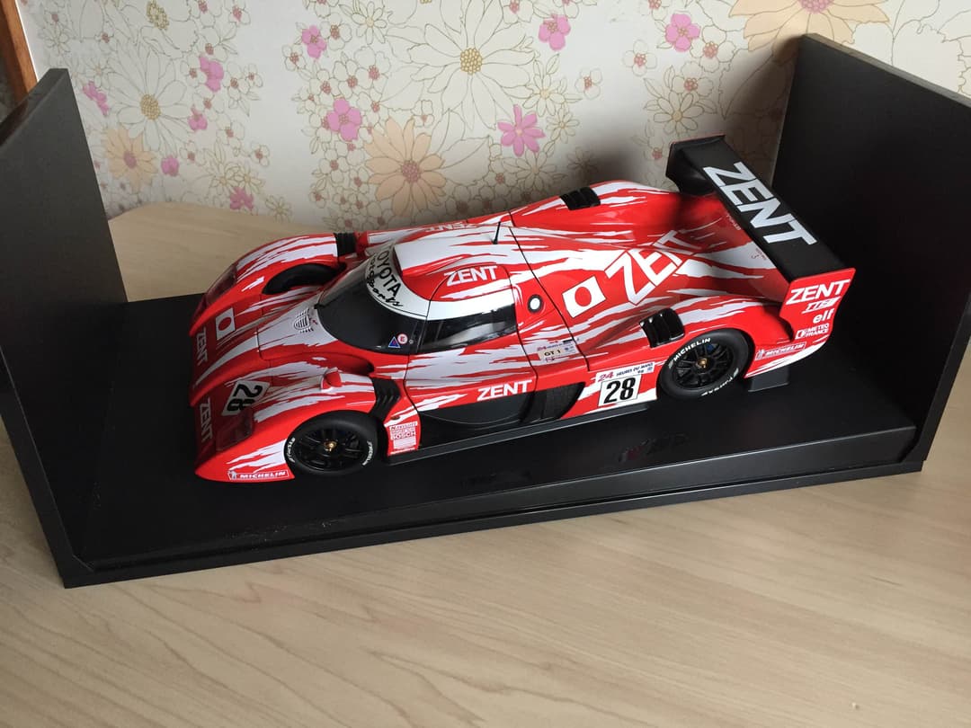 激レア ミニカー 1/18 TOYOTA GT1 TS020 2台セット！