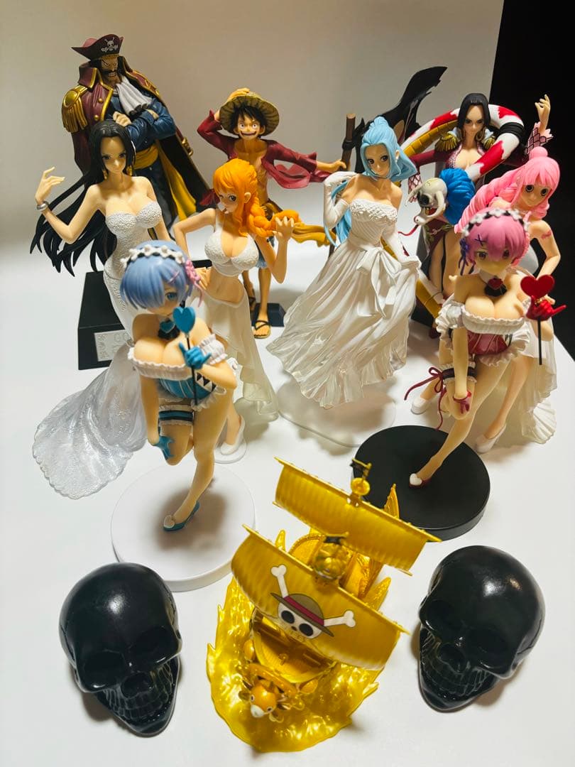 【10個セット】ワンピース、ナミ、ハンコック、ビビ、リゼロ、など、フィギュア