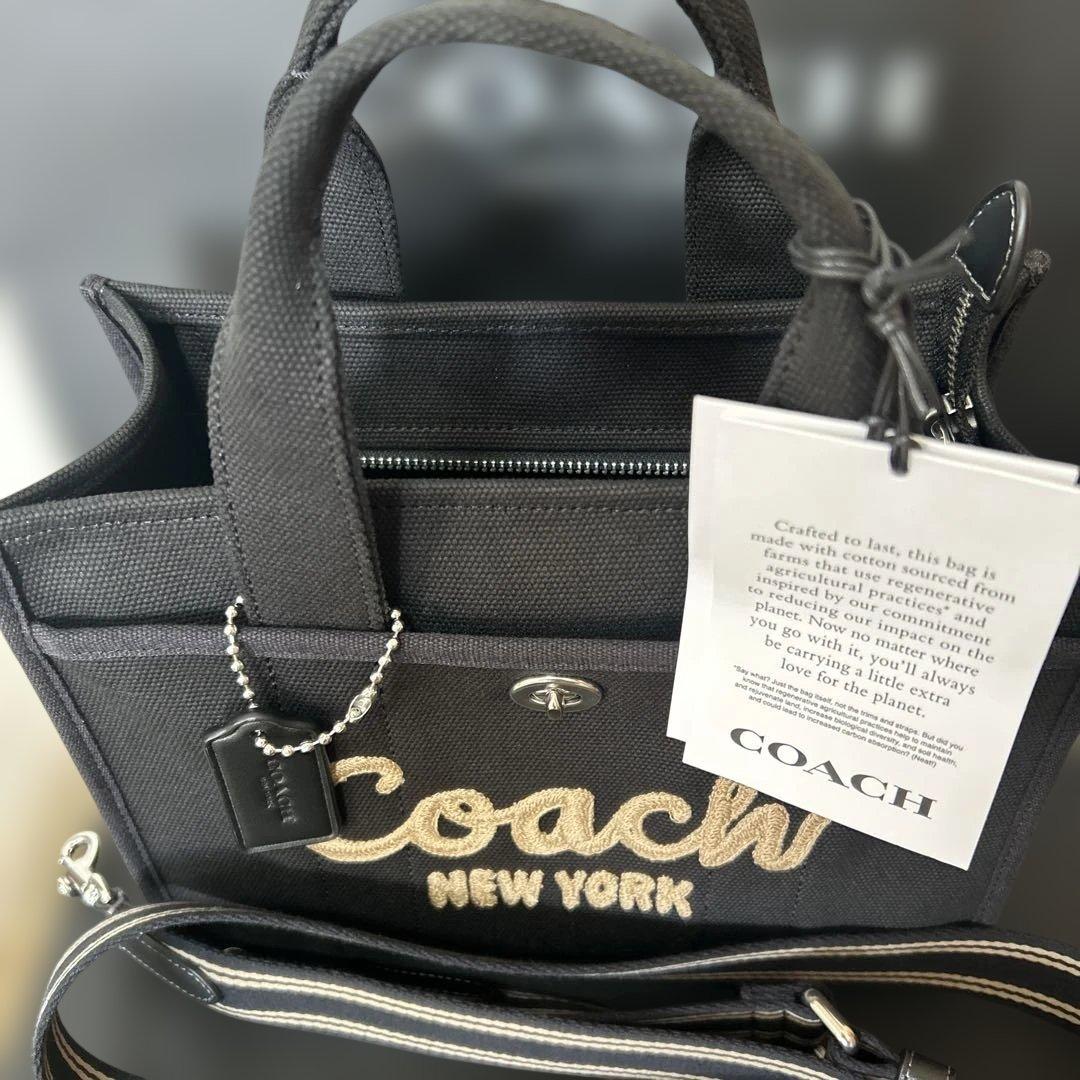 新品 COACH カーゴ トート 26（袋・付属品付き）