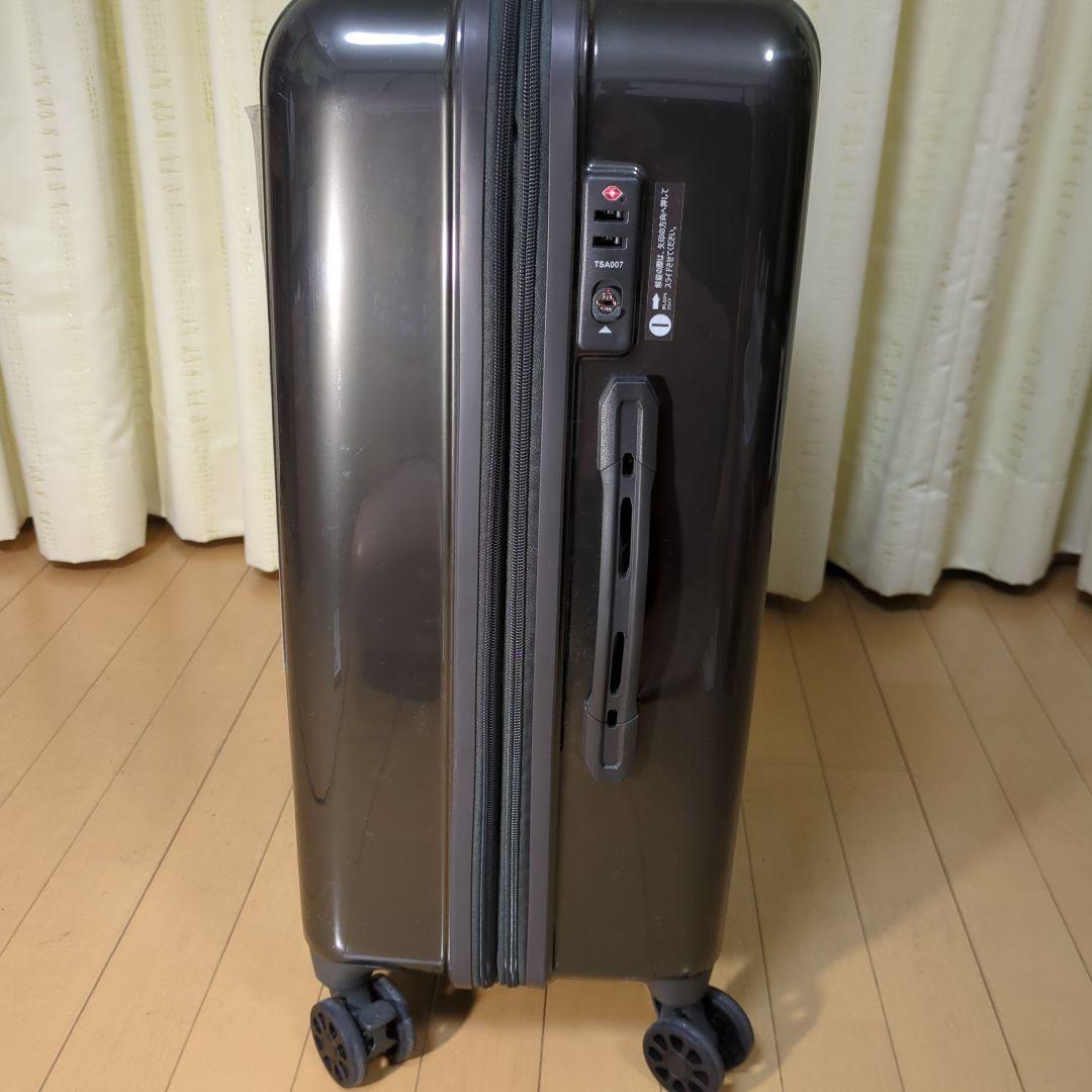 トップバリュ(TOPVALU)Mサイズ 軽量ジッパーキャリーケース