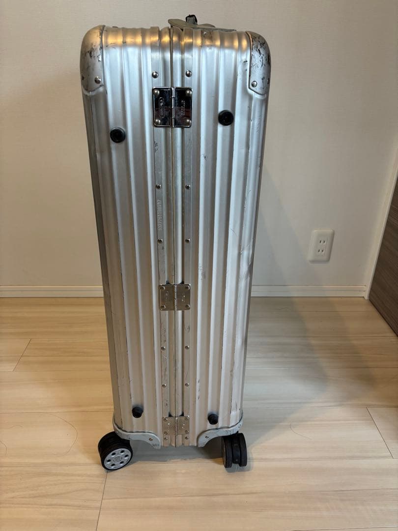 【生産中止モデル】RIMOWA 82L 4輪 シルバー