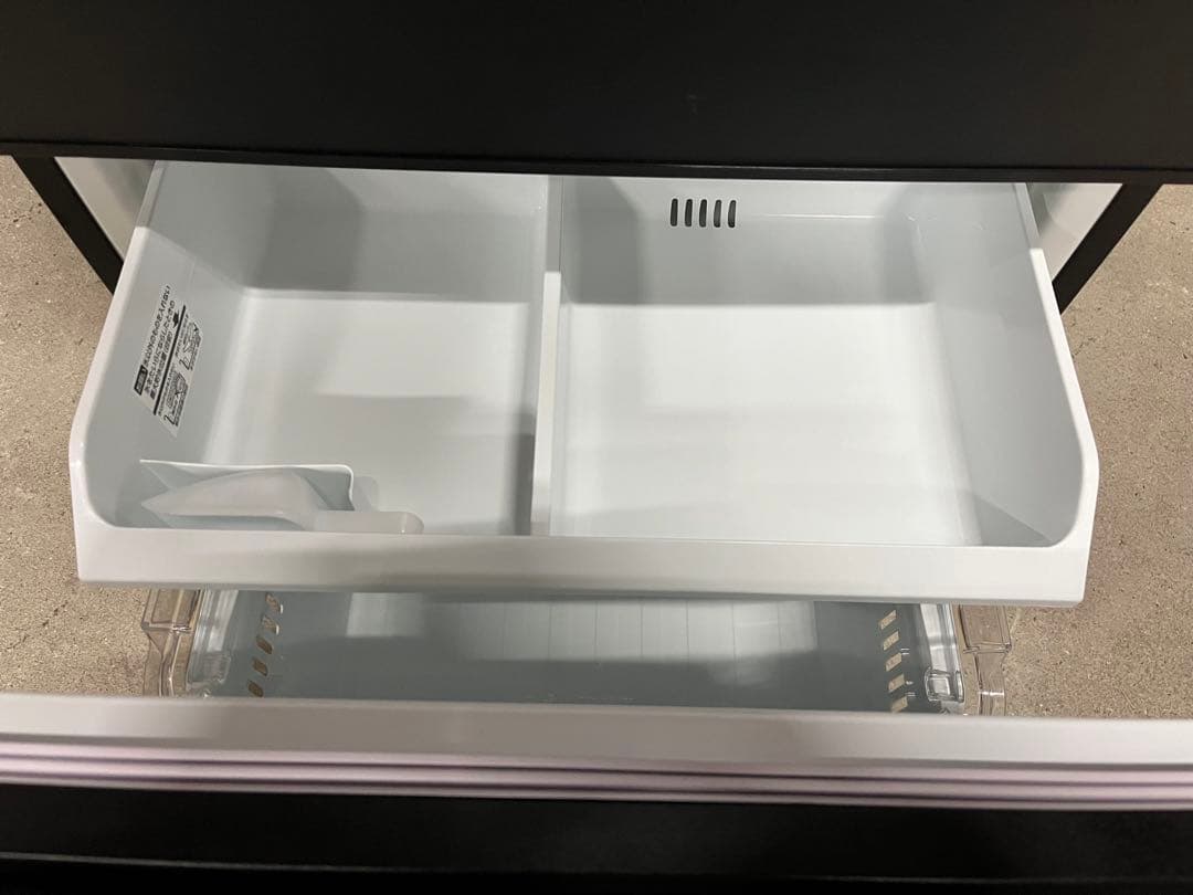 ☆1.【極美品】TOSHIBA 3ドア冷蔵庫 GR-W33SC 2025年製