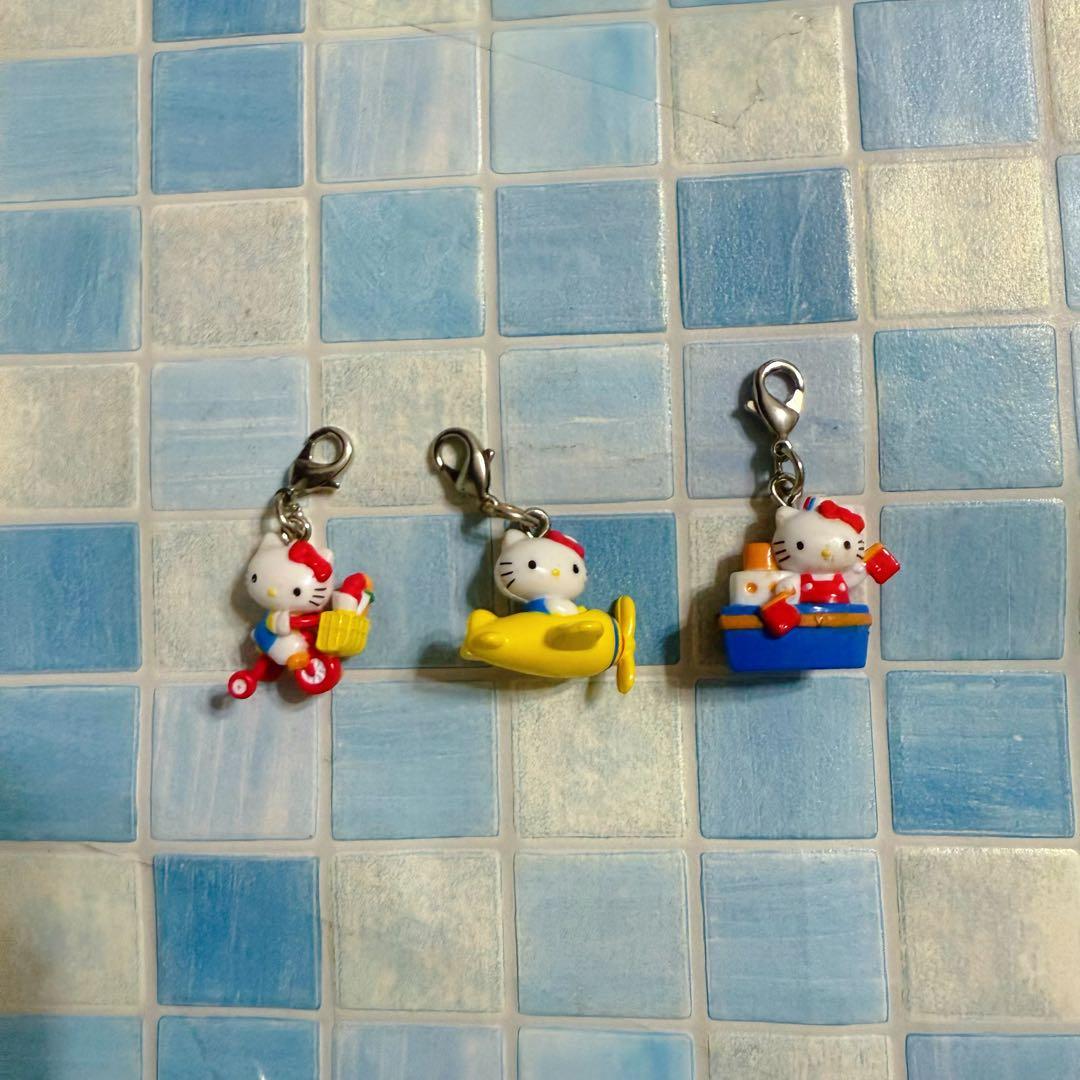 サンリオ　vivitix　ハローキティ　レトロ　マスコット　チャーム　3点セット
