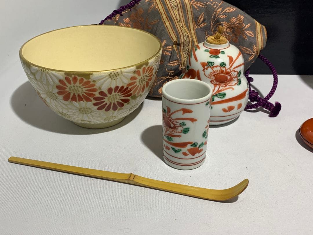 【メル】茶箱揃え　瀬戸焼　美濃焼　振出し　棗　香合　茶杓　巾筒　仕覆