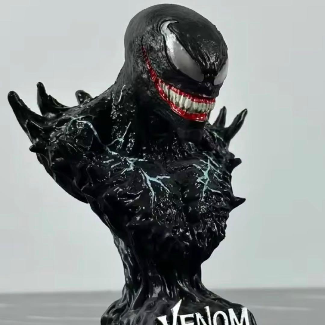 即発送‼️ ヴェノム フィギュア スタチュー 2つセット。