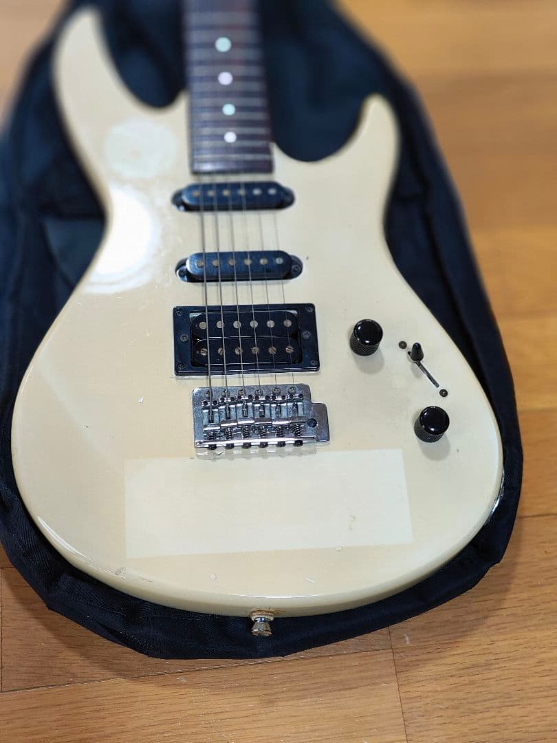 数日で出品終します了げアリアプロVA-353 ギター アイボリーソフトケース付き