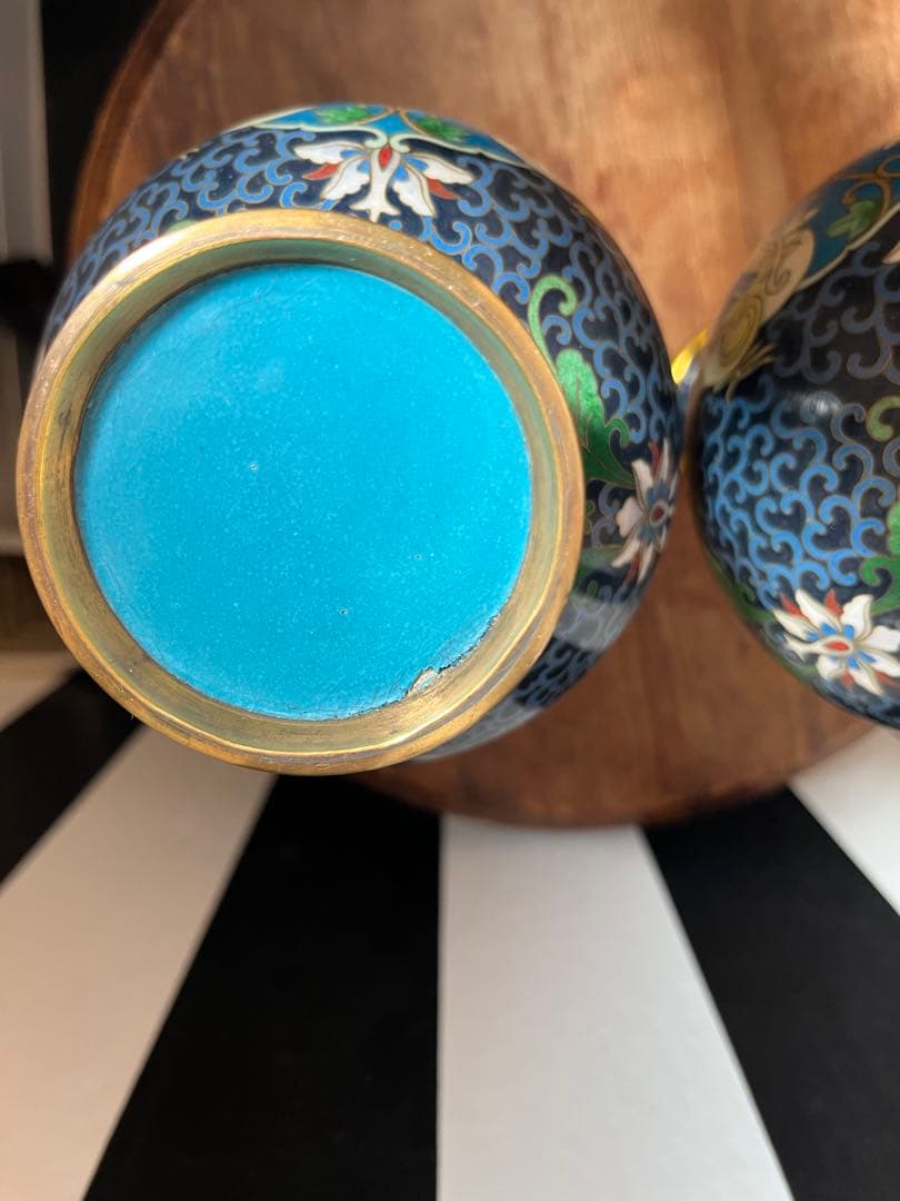 中国七宝焼　花瓶　一対　アンティーク　骨董品　孔雀　台座付き　大ぶり