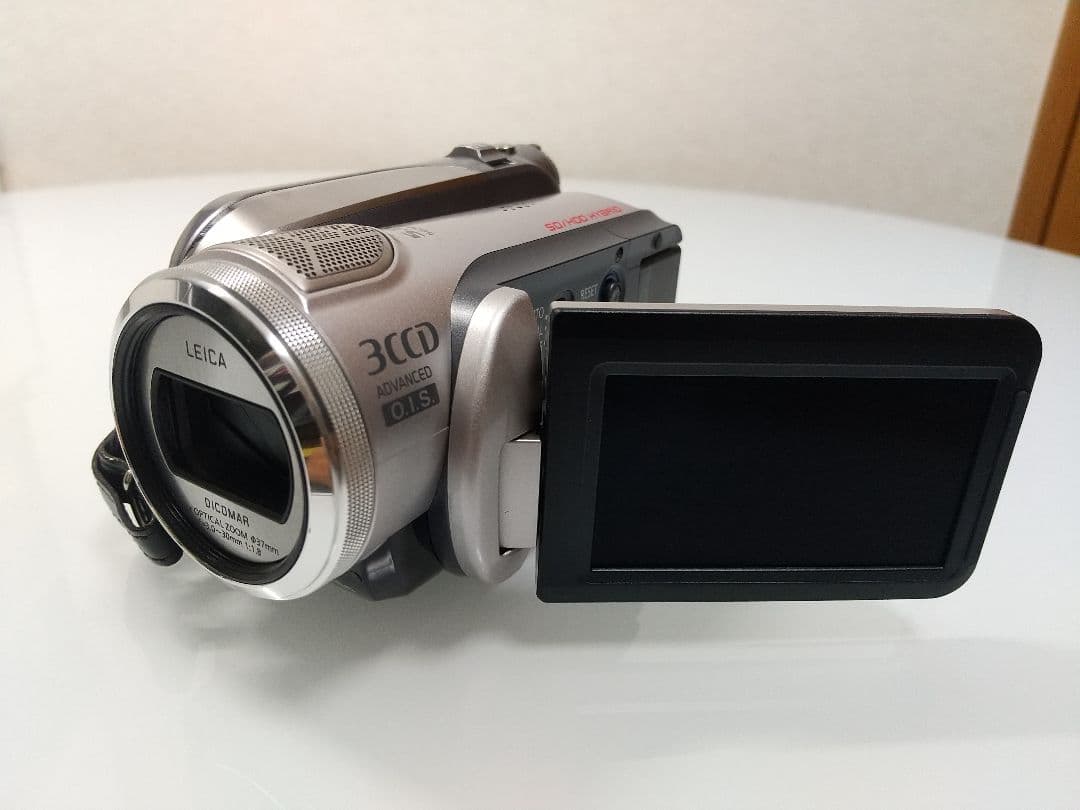 【美品】パナソニック FULL HD デジタルハイビジョン ビデオカメラ