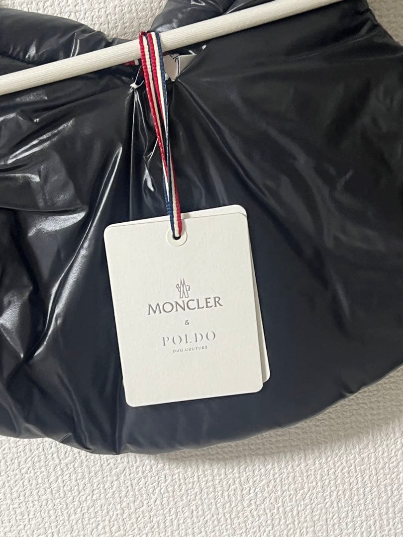 新品未使用MONCLER POLDI ブラック犬服