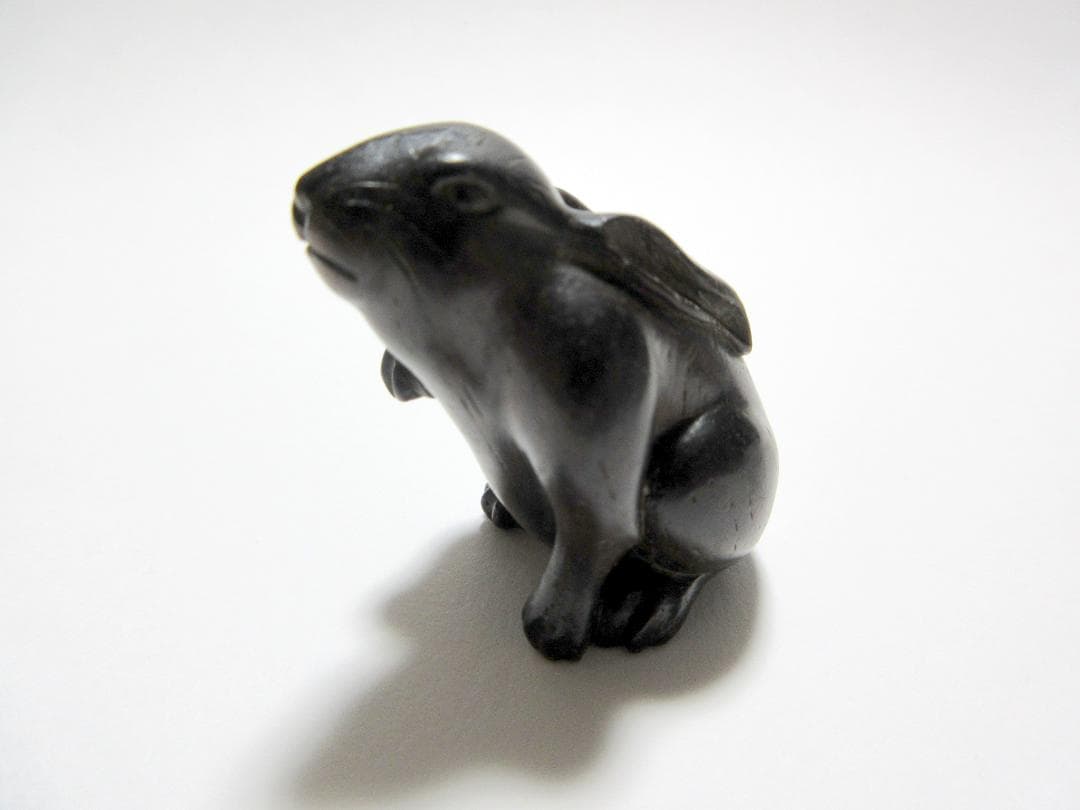 うさぎ 堤物 根付 木製 木彫 兎 Netsuke / アンティーク