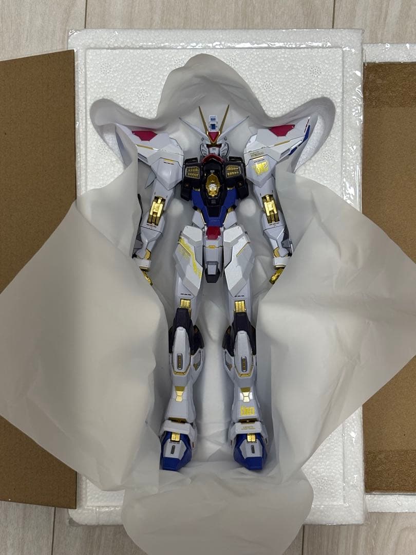 【即購入可・匿名配送】メタルビルド ストライクフリーダムガンダム2024