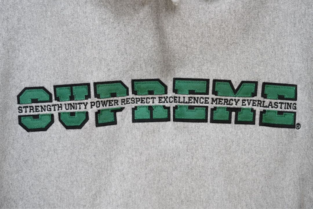 SUPREME パーカー　グレー　Mサイズ