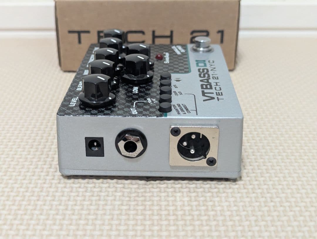 TECH 21 VT BASS DI ベースプリアンプ