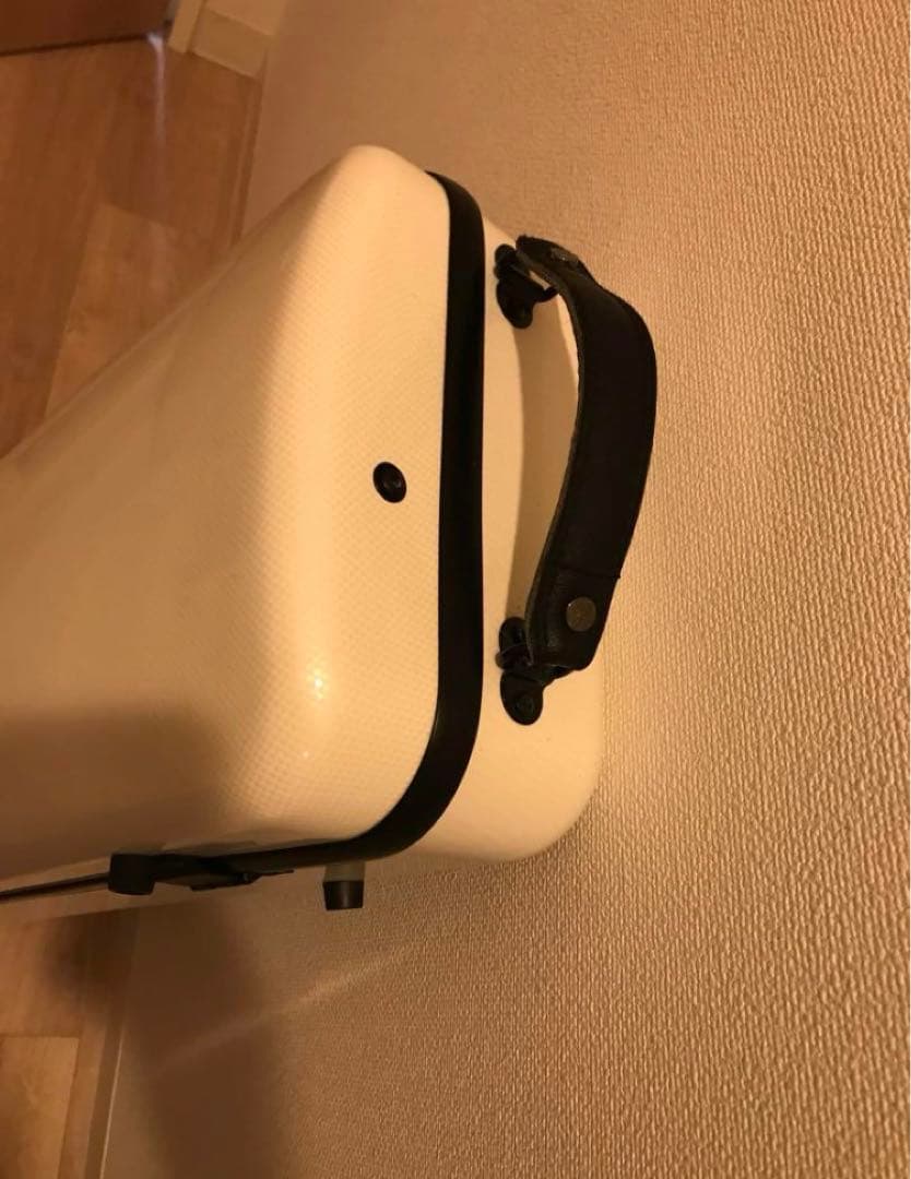 バイオリン ケース　ホワイト系　カーボンマック　白　(ケースのみ)