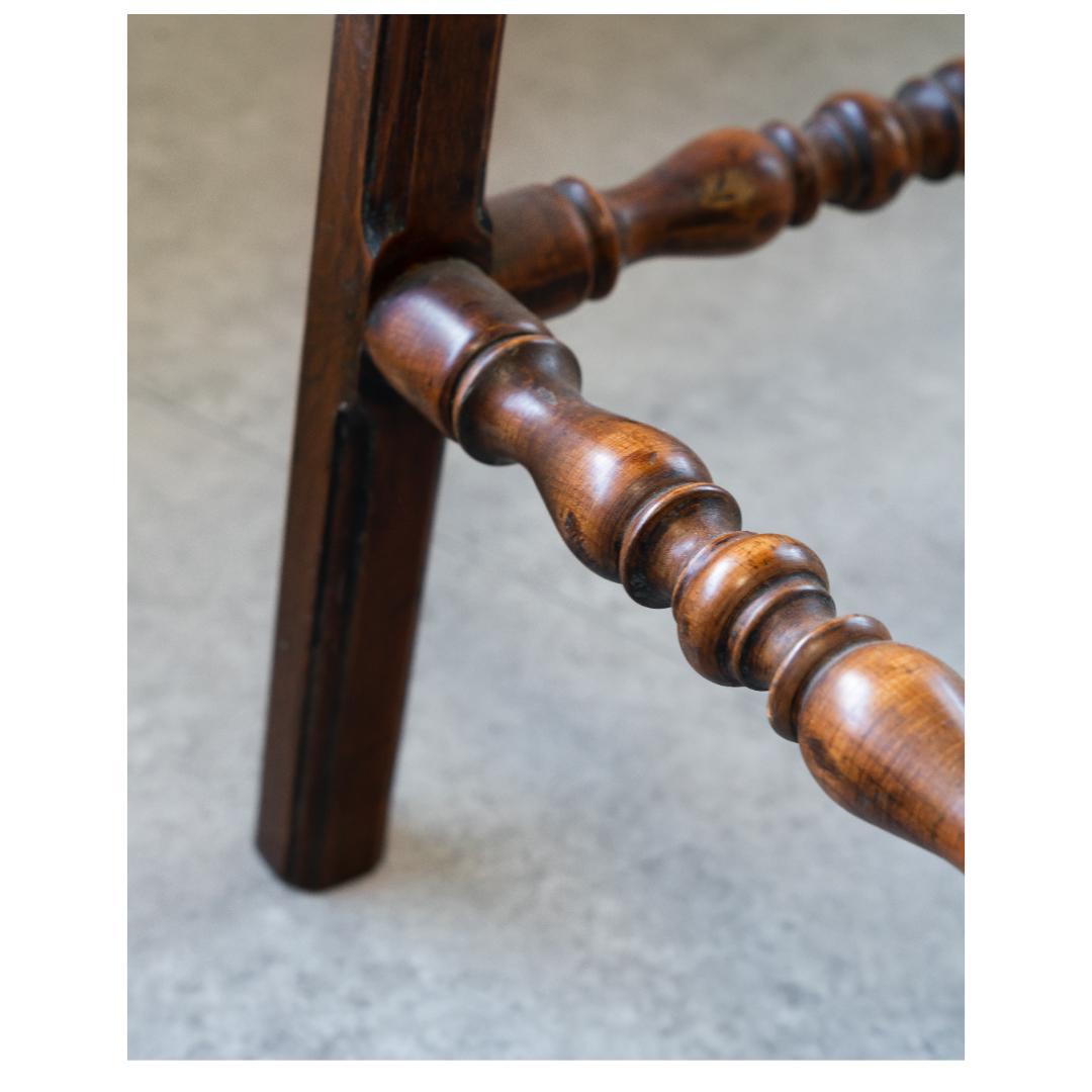 ヴィンテージ　ハイスツール カウンターチェア　古家具 鋲打ち レトロモダン