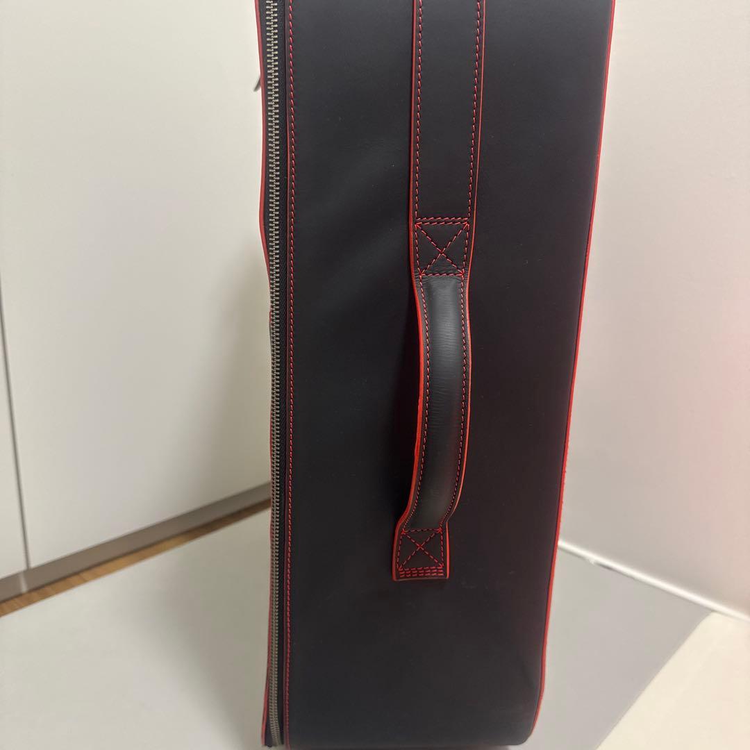 非売品 Ferrari キャリーケース 黒/赤