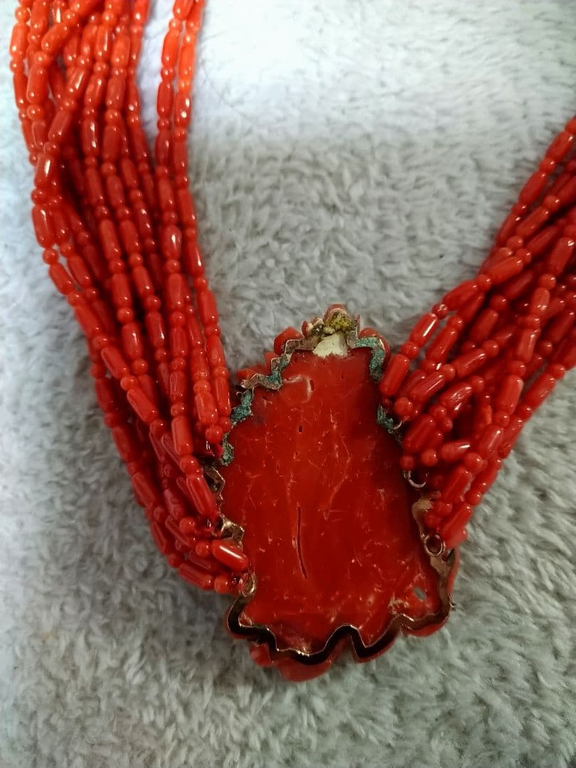 天然サンゴのネックレス