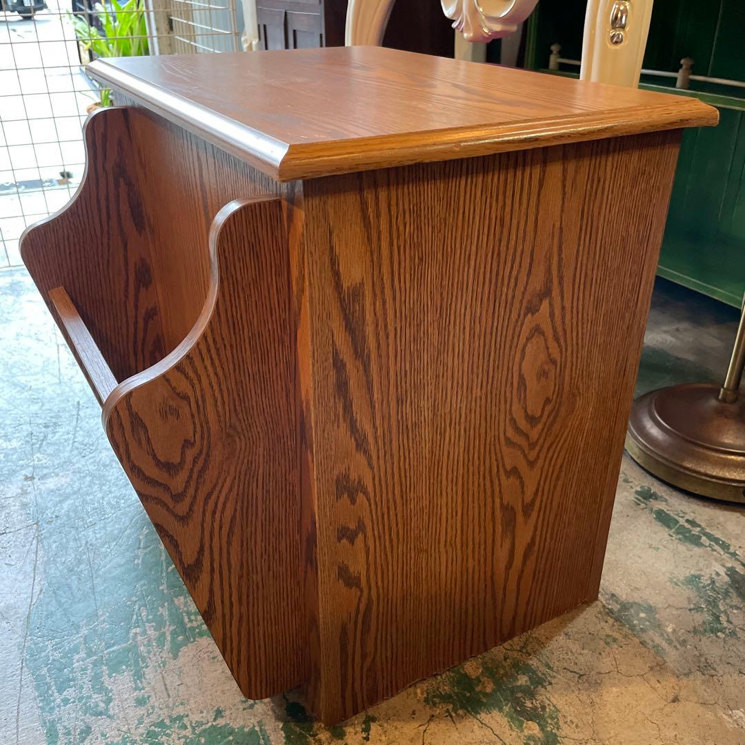 お値下げ‼︎ アメリカ製・サイドテーブル・ナイトテーブル